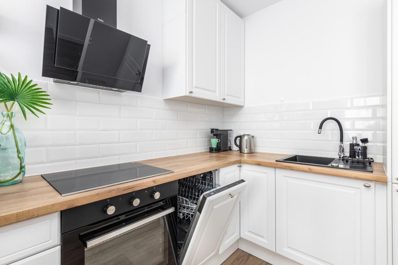 City View Apartment By Noclegi Renters Свиноуйсьце Экстерьер фото